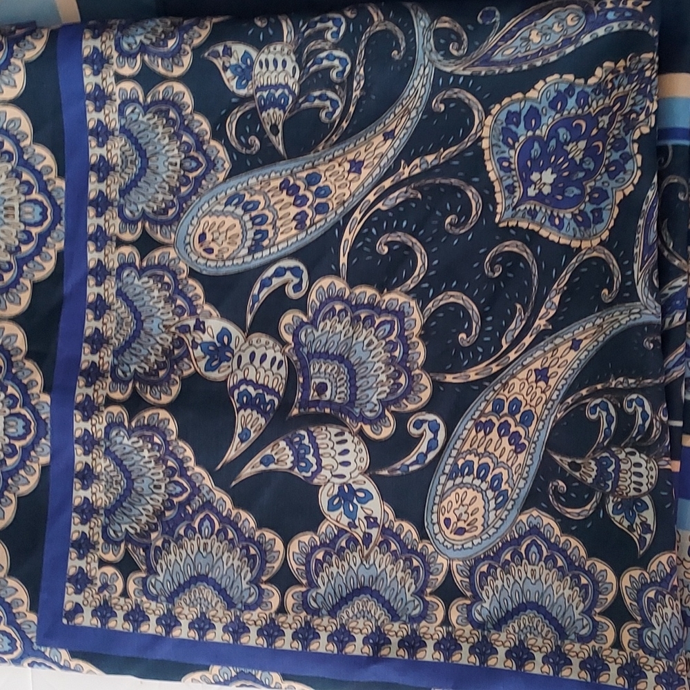 Large Shoulder Shawl/Scarf